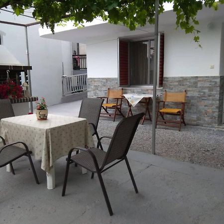 Anastasia' S Guest House Неос-Мармарас Экстерьер фото
